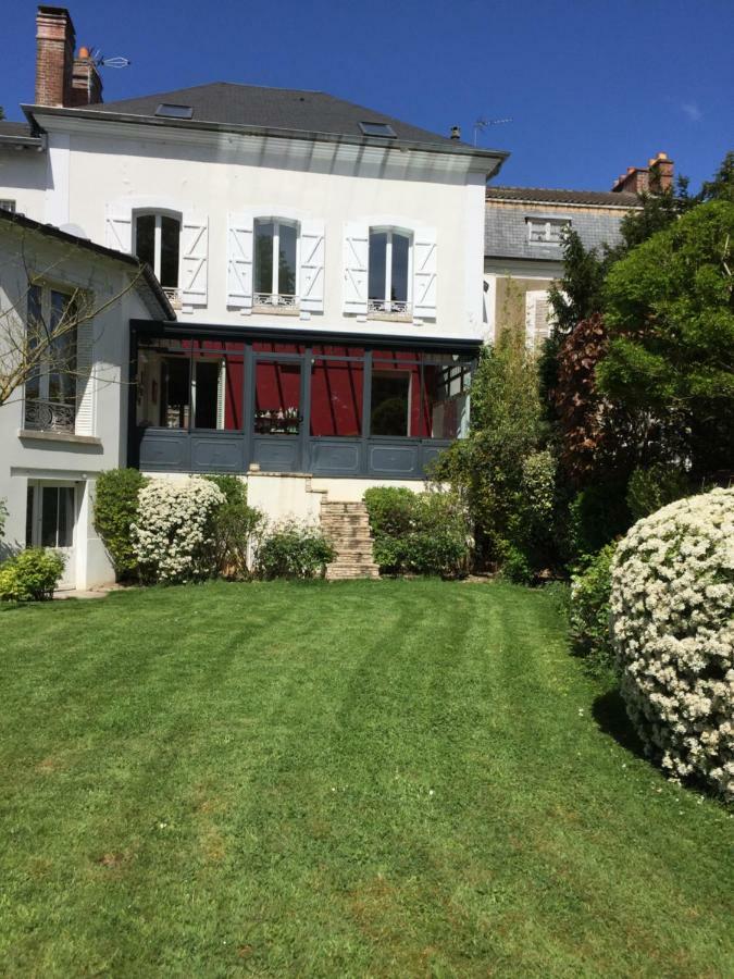 Maison d'Hôtes Joussaume Latour Château-Thierry Exterior foto